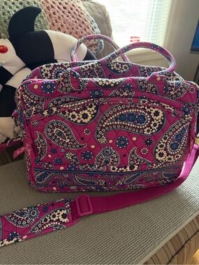 Vera Bradley Bright Magenta Paisley Quilted Travel Tote